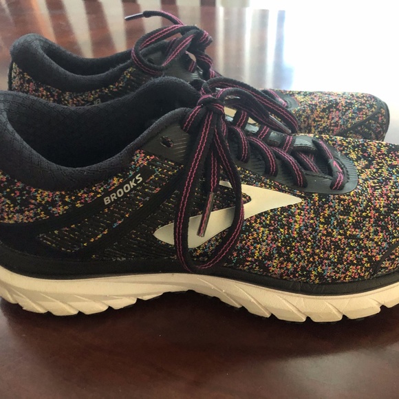 brooks adrenaline discontinued